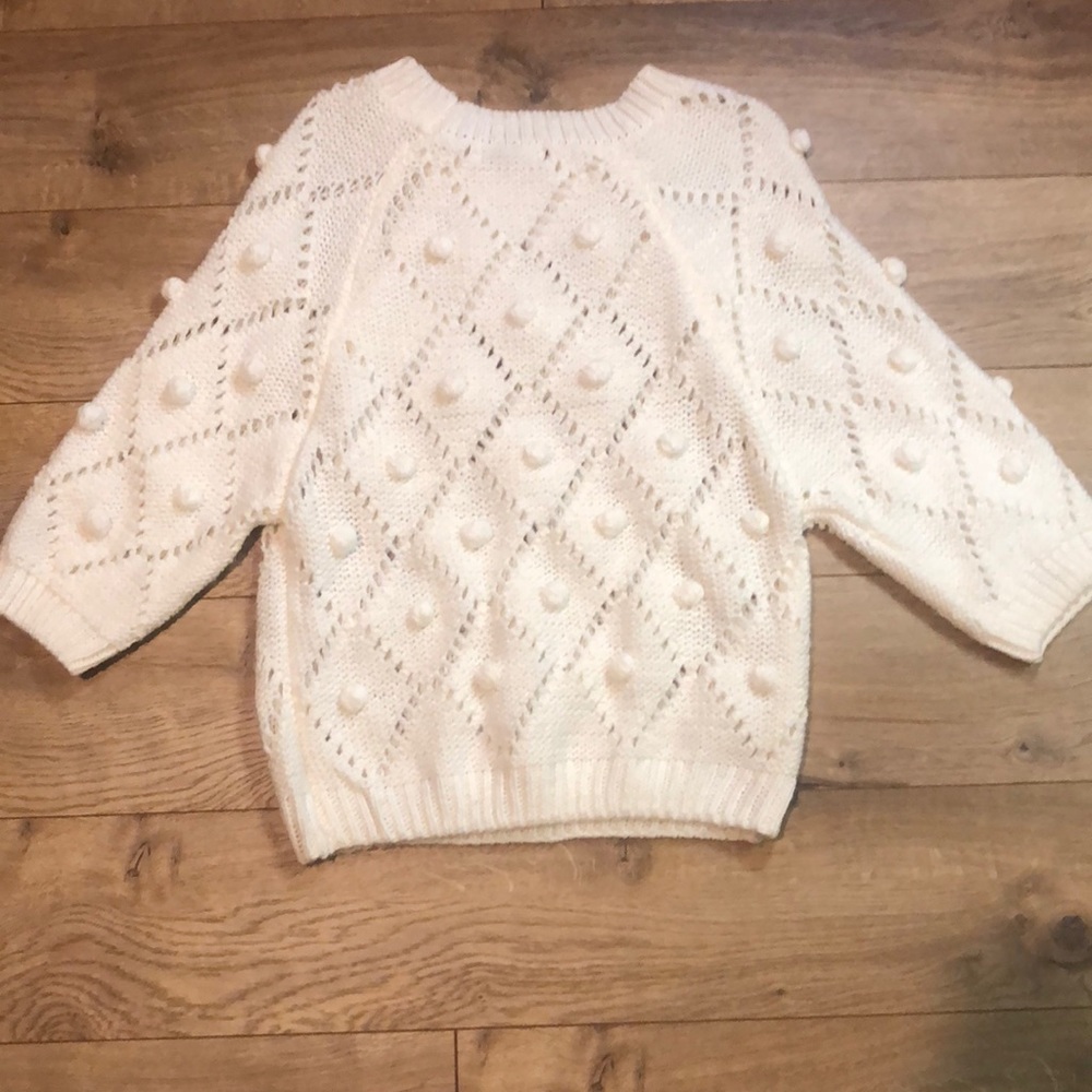 3/4 Sweater - Picture 2 of 2